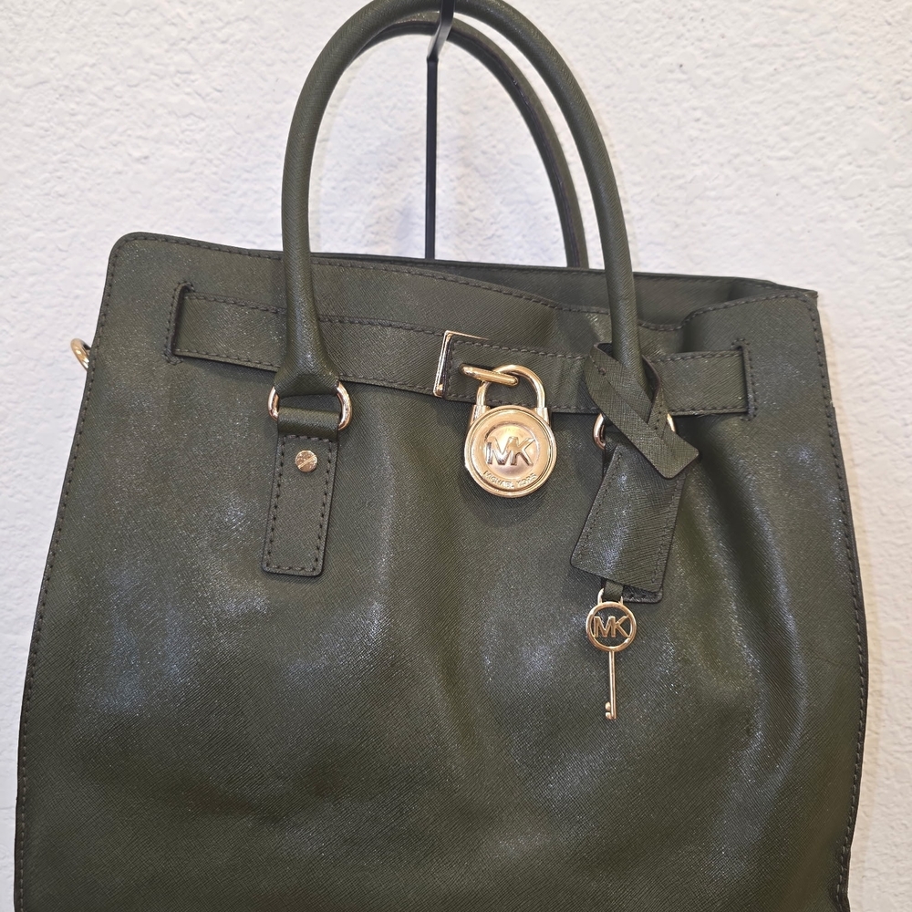 Michael Kors Hamilton bag In Olive - Picture 2 of 8